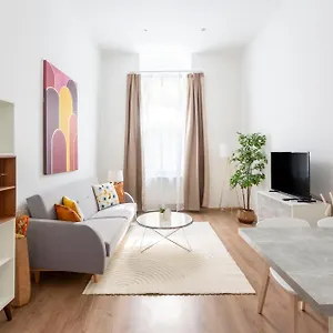 Cozy & Pleasant Homes In The Heart Of Budapest